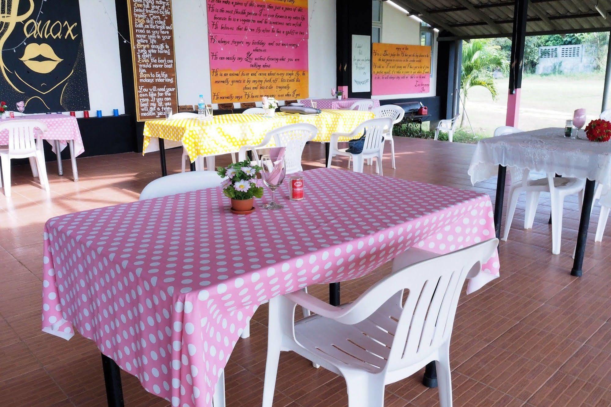 Hotel Baan Ricky Motocross And Enduro Track Ban Huai Maenam Noi Exterior foto